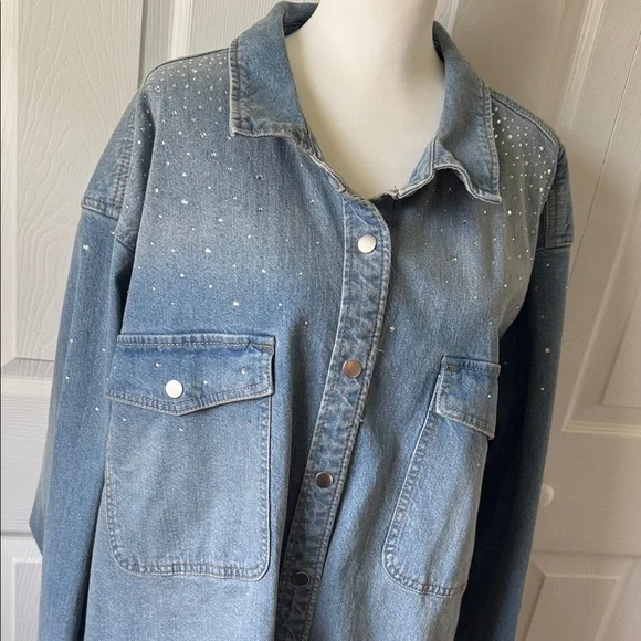 Oversized denim rhinestone jacket - Picture 2 of 10